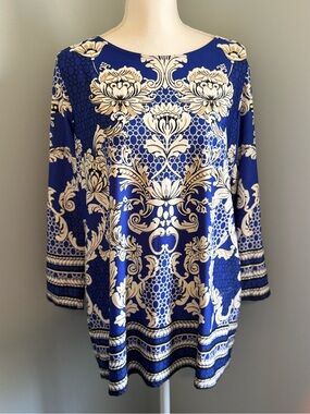 Sunny Leigh blouse for women.